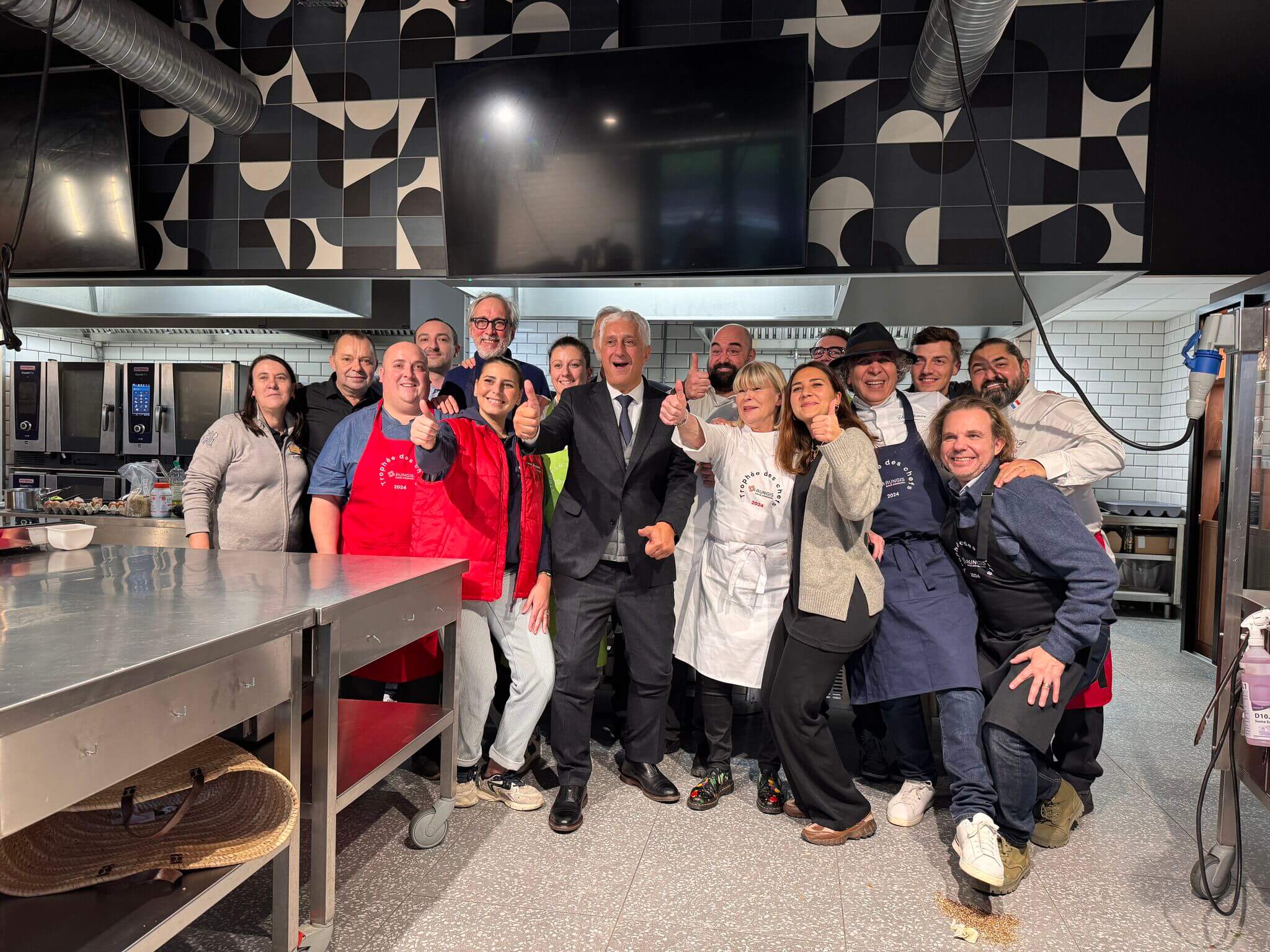 Le Min de Rungis fête Noël et des baisses de prix avec un premier Trophée des chefs