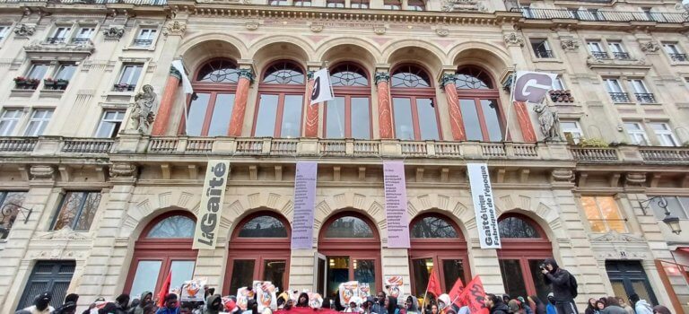 Occupée par des migrants, la Gaîté Lyrique de Paris ferme au public