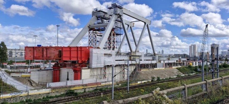 Deux weekends de travaux pour remplacer le pont des Cathédrales à Saint-Denis