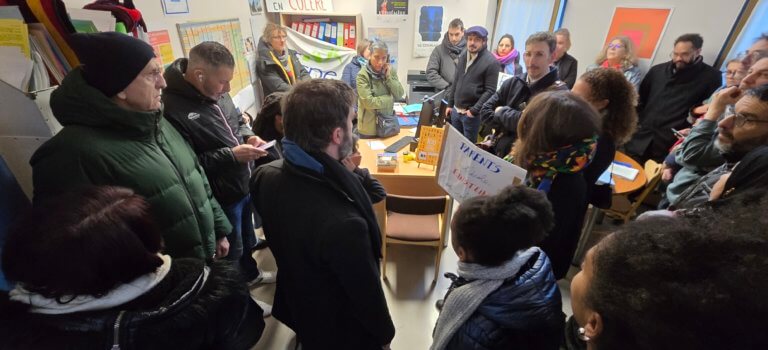 Occupation d’école à Ivry-sur-Seine pour protester contre l’absence de remplaçants